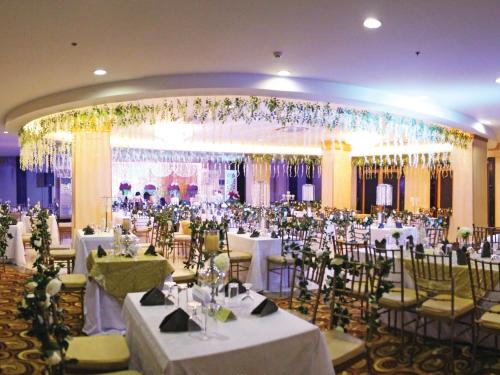 Banquet hall, The Plaza Hotel - Balanga in Bataan Banquet hall, The Plaza Hotel - Balanga in Bataan
