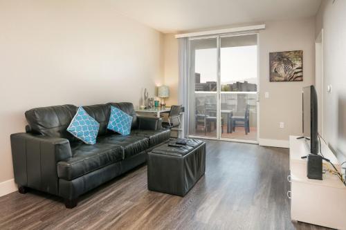 Hotel Fully Furnished Suites in Olympic