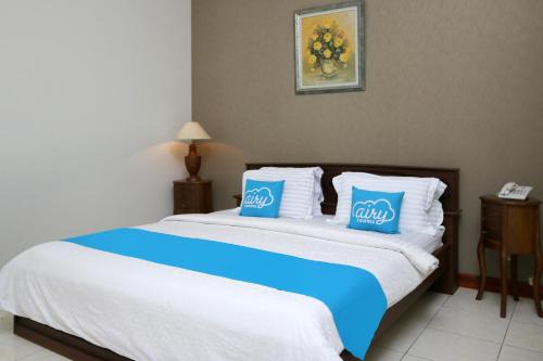 This photo about Airy Syariah Mistar Cokrokusumo 29A Banjarbaru shared on HyHotel.com