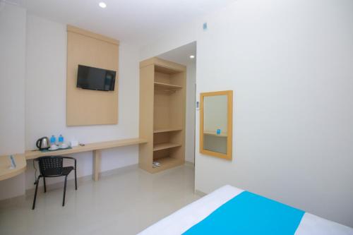 This photo about Airy Bahu Wolter Monginsidi 26 Manado shared on HyHotel.com