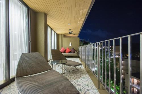 Balcony/terrace, Sunsuri Phuket Hotel in Nai Harn Beach Balcony/terrace, Sunsuri Phuket Hotel in Nai Harn Beach