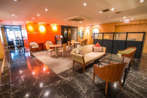 タイパンホテル (Tai-Pan Hotel) near ソイ カウボーイ タイパンホテル (Tai-Pan Hotel) near ソイ カウボーイ