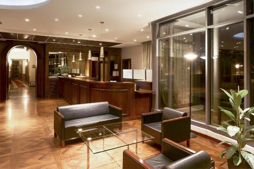 Lobby, Meditur Hotel Bologna in San Lazzaro Di Savena Lobby, Meditur Hotel Bologna in San Lazzaro Di Savena
