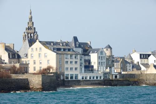 This photo about Hotel Mercure Roscoff Bord De Mer shared on HyHotel.com
