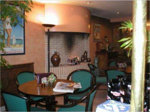 المطعم, Hotel Anvers in دى باننى المطعم, Hotel Anvers in دى باننى