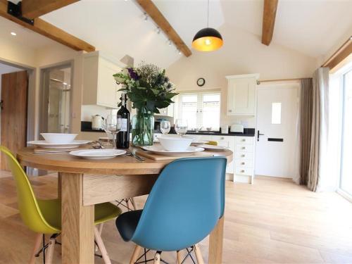 Court Hayes Farm Barns in เค็นนิวอร์ท Court Hayes Farm Barns in เค็นนิวอร์ท