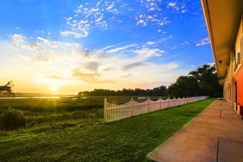 Howard Johnson by Wyndham Beaufort/Parris Island in Beaufort (Dél-Karolina) Howard Johnson by Wyndham Beaufort/Parris Island in Beaufort (Dél-Karolina)