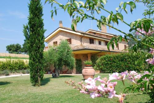 Garden, Cumana Blu Apartments in Campofilone Garden, Cumana Blu Apartments in Campofilone