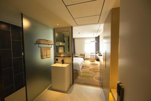 This photo about Henan Yawen Hotel shared on HyHotel.com