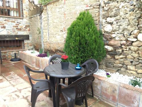 This photo about El Rincon de Robledillo de La Jara shared on HyHotel.com