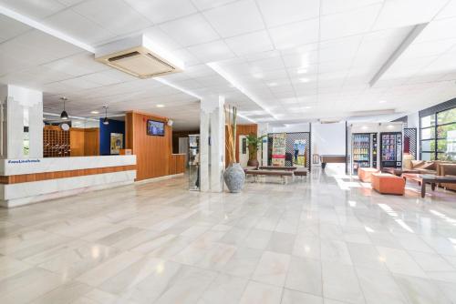Lobby, azuLine Hoteles Mar Amantis & II in Ibiza Lobby, azuLine Hoteles Mar Amantis & II in Ibiza