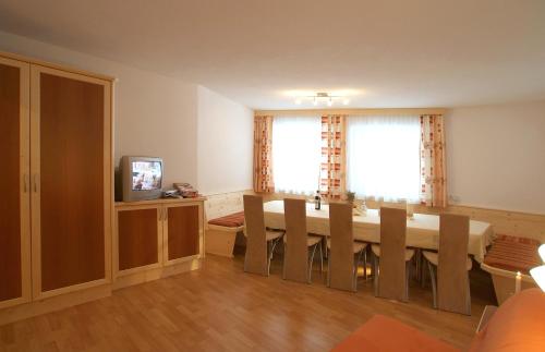 Shared lounge/TV area, Apart la Montagnia in Kappl Shared lounge/TV area, Apart la Montagnia in Kappl