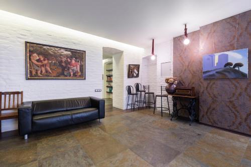 This photo about Julia Gallery Apartment shared on HyHotel.com