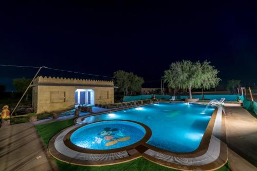スイミングプール, Moonlight Nature Resort & Swimming Pool in ガンディーナガル スイミングプール, Moonlight Nature Resort & Swimming Pool in ガンディーナガル
