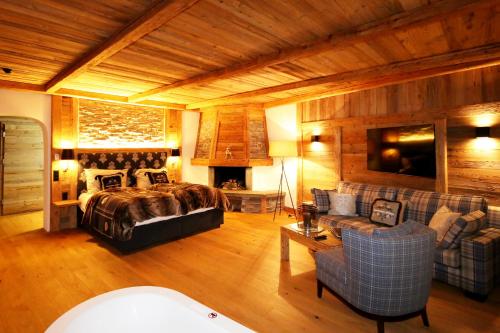 Amber Ski-in/out Hotel & Spa in Saas-Fee Amber Ski-in/out Hotel & Spa in Saas-Fee