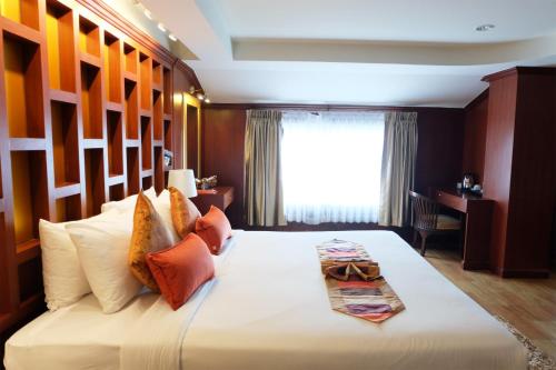 Grand Hill Resort and Spa in Nakhon Sawan Grand Hill Resort and Spa in Nakhon Sawan