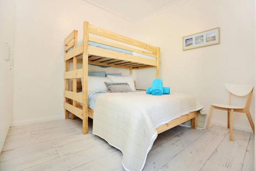 This photo about Smugglers Resort-Style Apartments - WiFi shared on HyHotel.com