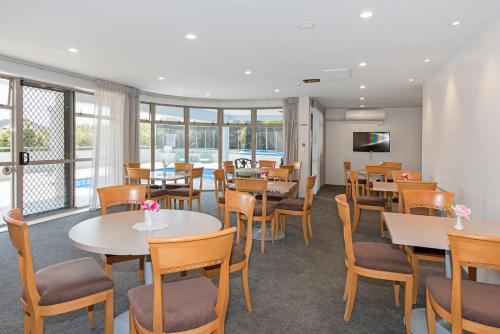 餐廳, 塔卡普納卡恩莫爾酒店 (Carnmore Hotel Takapuna) in 北海岸 餐廳, 塔卡普納卡恩莫爾酒店 (Carnmore Hotel Takapuna) in 北海岸