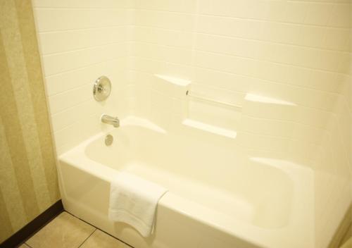 在meiguo.com看到的Ambassador Inn的介绍图片