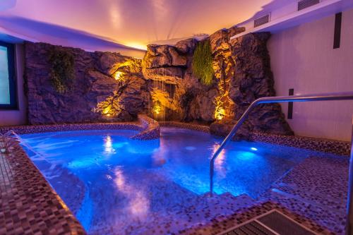 Swimming pool, Premium Hotel Panorama in Siofok Swimming pool, Premium Hotel Panorama in Siofok