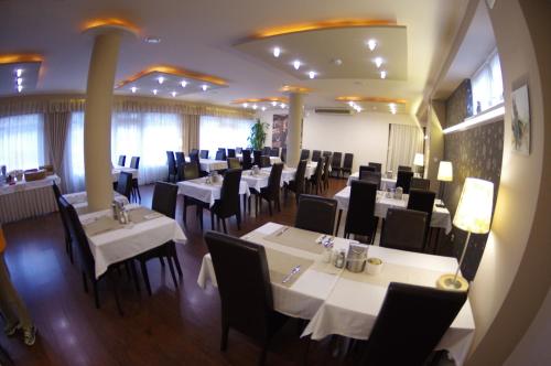 Hotel Vadaszkurt Superior in Szekesfehervar Hotel Vadaszkurt Superior in Szekesfehervar