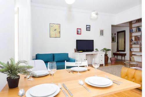 Stylish apartment on Nezavisimosti 29 in Tsentralny Negyed Stylish apartment on Nezavisimosti 29 in Tsentralny Negyed