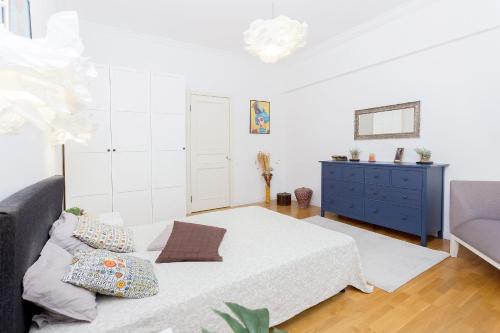 Stylish apartment on Nezavisimosti 29 in Tsentralny Negyed Stylish apartment on Nezavisimosti 29 in Tsentralny Negyed