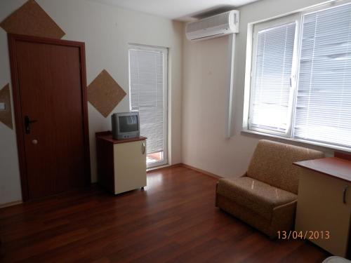 This photo about Adita Apartments in Bravo 1 Complex shared on HyHotel.com