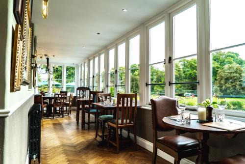 Bar/ Salón, Arrow Mill- Brunning and Price in Alcester Bar/ Salón, Arrow Mill- Brunning and Price in Alcester