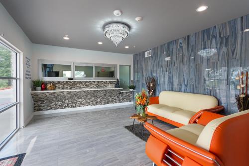 Lobby, Baymont by Wyndham Kingwood in Kingwood Lobby, Baymont by Wyndham Kingwood in Kingwood