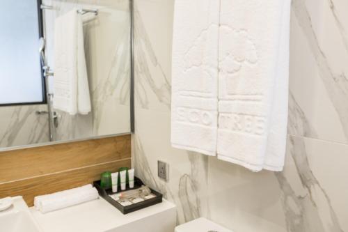 화장실, 에코 트리 호텔 코즈웨이 베이 (Eco Tree Hotel Causeway Bay) in 노스 포인트 화장실, 에코 트리 호텔 코즈웨이 베이 (Eco Tree Hotel Causeway Bay) in 노스 포인트