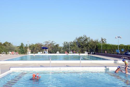 Πισίνα, Camping Boschetto di Piemma Resort in Σαν Τζιμινιάνο Πισίνα, Camping Boschetto di Piemma Resort in Σαν Τζιμινιάνο