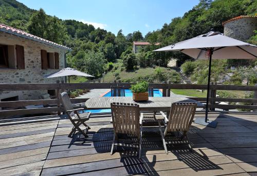 Erkély/terasz, Mas Companyo - Vallespir - Céret - Grand Mas (Mas Companyo - Vallespir - Ceret - Grand Mas) in Ceret Erkély/terasz, Mas Companyo - Vallespir - Céret - Grand Mas (Mas Companyo - Vallespir - Ceret - Grand Mas) in Ceret