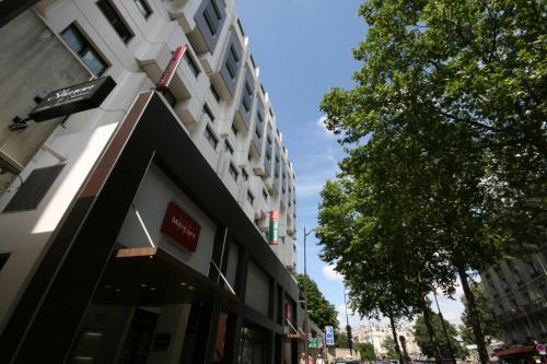 Entrance, Mercure Paris Montmartre Sacre Coeur Hotel in 18th - Sacre Coeur - Montmartre Entrance, Mercure Paris Montmartre Sacre Coeur Hotel in 18th - Sacre Coeur - Montmartre