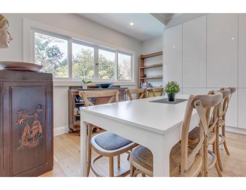 Comfy family home in chill beachside neighbourhood in Bronte Comfy family home in chill beachside neighbourhood in Bronte