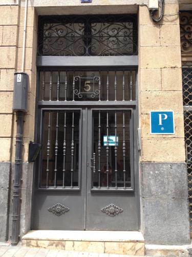 Entrada, Zubia Urban Rooms in Ibaiondo Entrada, Zubia Urban Rooms in Ibaiondo