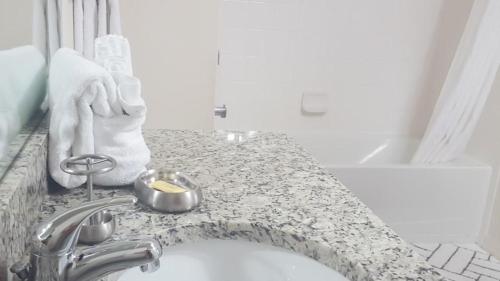 在meiguo.com看到的Villa Aventura - Lucaya Village的介绍图片