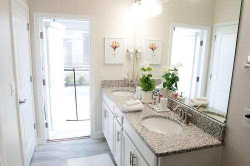 在meiguo.com看到的Villa Sweet - Storey Lake的介绍图片