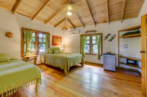 This photo about Hotel Posada Arco Iris shared on HyHotel.com