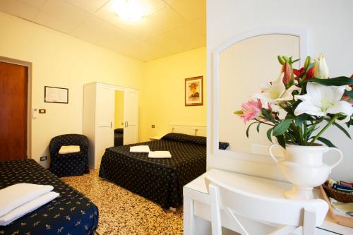 Albergue Lyric Hotel Levanto