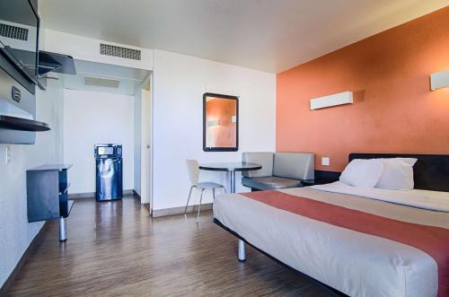 在meiguo.com看到的Motel 6 Joplin的介绍图片