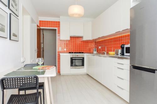 Cozinha, Cacao Estoril Apartment in Bairro Marechal Carmona Cozinha, Cacao Estoril Apartment in Bairro Marechal Carmona