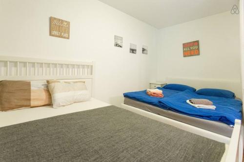 Relaxing Terrace Apartment in Lively Area