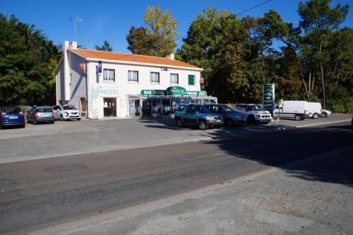 Hotel Pinede in Saint-Jean-de-Monts Hotel Pinede in Saint-Jean-de-Monts