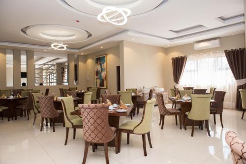 المطعم, Crossroads Hotel Blantyre in بلانتايري المطعم, Crossroads Hotel Blantyre in بلانتايري