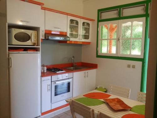 Facilities, Bungalow PAPAYE in Pointe-Noire Facilities, Bungalow PAPAYE in Pointe-Noire