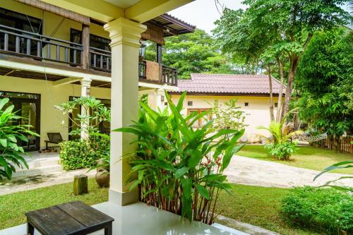 balkong/terrass, Mr Tho's Bungalow in Muang Khong balkong/terrass, Mr Tho's Bungalow in Muang Khong
