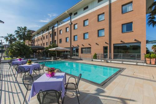 Swimming pool, Ardeatina Park Hotel in Castel di Leva Swimming pool, Ardeatina Park Hotel in Castel di Leva