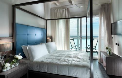 Kilátás, Hotel Lungomare in Cesenatico Kilátás, Hotel Lungomare in Cesenatico