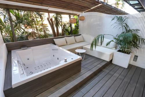 شرفة/ تراس, KAKTUS Hotel Kaktus Playa - Adults Recommended in Calella شرفة/ تراس, KAKTUS Hotel Kaktus Playa - Adults Recommended in Calella